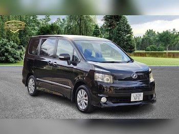 Used Toyota Voxy undefined for sale - 76292267: Photo