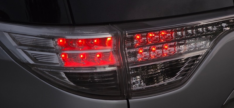 Used Toyota Estima 2014 for sale - 76313350: Photo 12