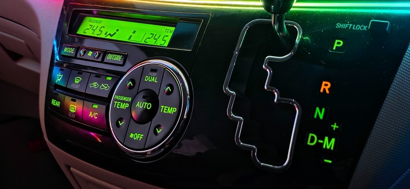 Used Toyota Estima 2014 for sale - 76313350: Photo 42