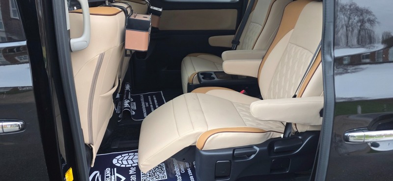 Used Toyota Vellfire 2013 for sale - 77162082: Photo 28