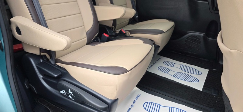 Used Toyota Noah 2014 for sale - 77162079: Photo 19