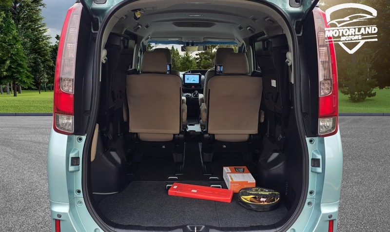 Used Toyota Noah 2014 for sale - 77162079: Photo 24