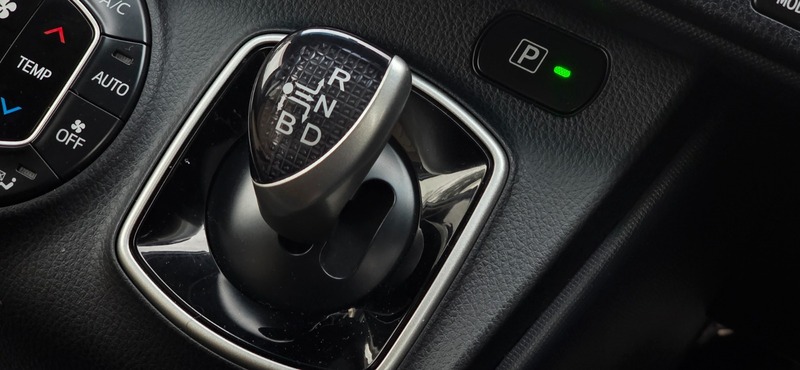 Used Toyota Noah 2014 for sale - 77162079: Photo 46