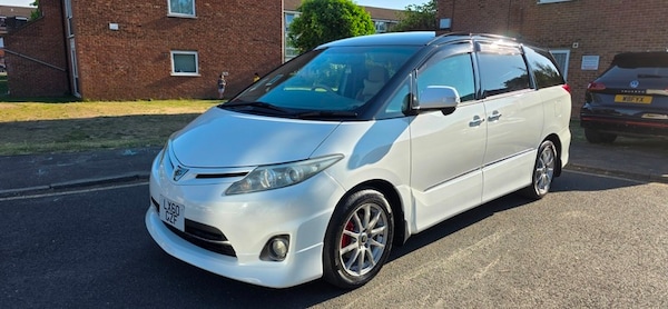 Used Toyota Estima 2011 for sale - 74541493: Photo 11