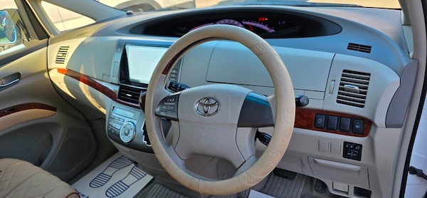 Used Toyota Estima 2011 for sale - 74541493: Photo 32
