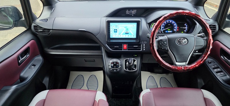 Used Toyota Noah 2025 for sale - 76631104: Photo 34