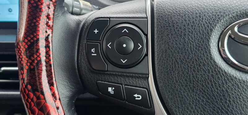 Used Toyota Noah 2025 for sale - 76631104: Photo 38