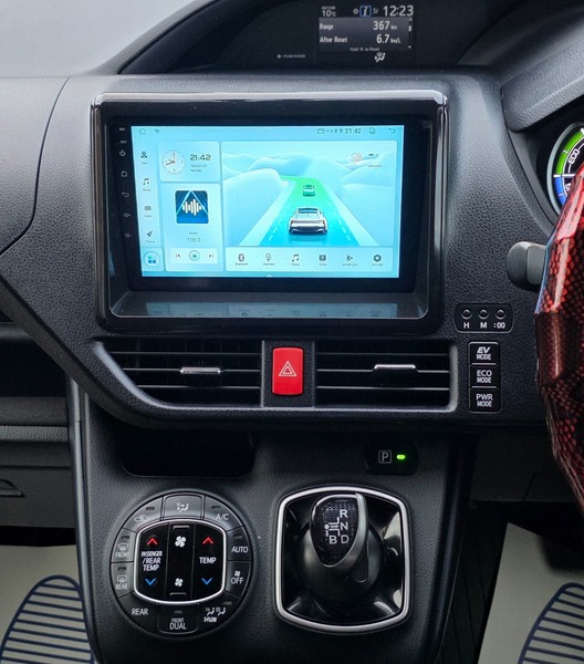 Used Toyota Noah 2025 for sale - 76631104: Photo 40