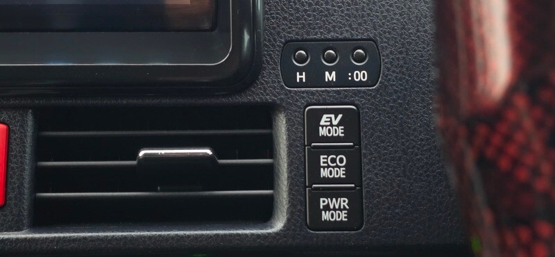 Used Toyota Noah 2025 for sale - 76631104: Photo 45