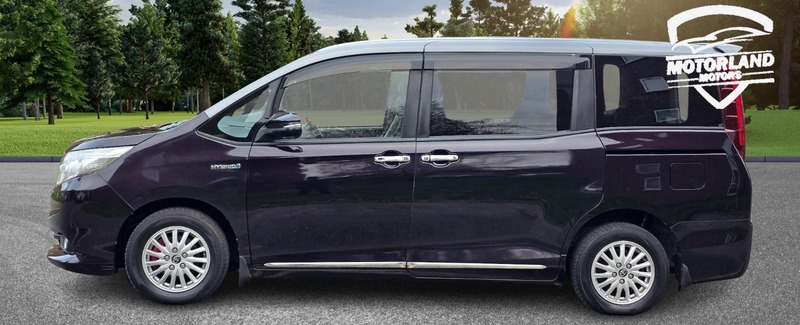 Used Toyota Noah 2025 for sale - 76631104: Photo 6