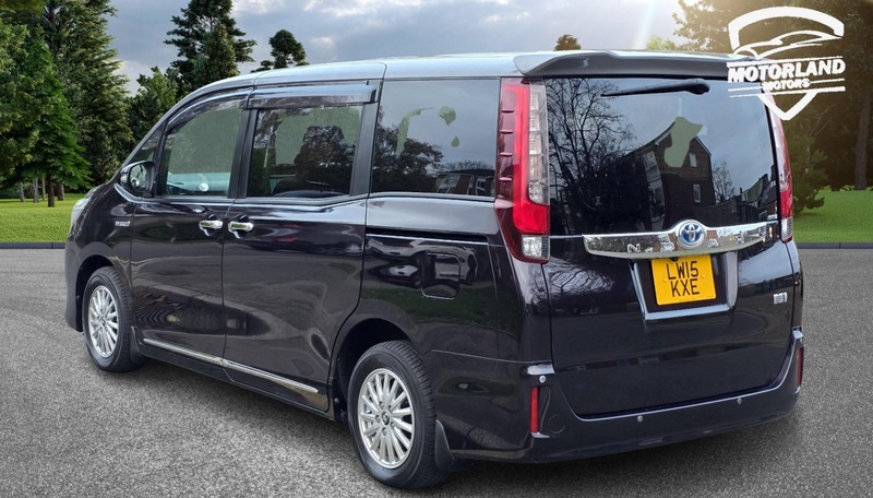 Used Toyota Noah 2025 for sale - 76631104: Photo 7