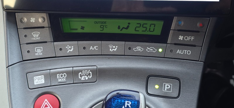 Used Toyota Prius 2012 for sale - 77622111: Photo 39