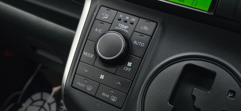 Used Toyota Verso 2012 for sale - 77622166: Photo 38