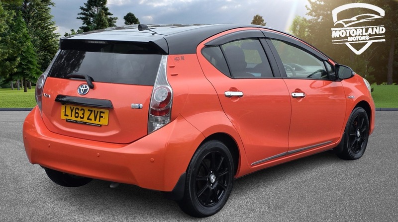 Used Toyota Yaris 2014 for sale - 76605330: Photo 9