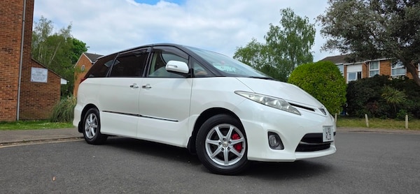 Used Toyota Estima 2011 for sale - 74541526: Photo 1