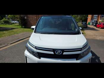 Used Toyota Voxy 2014 for sale - 74541544: Photo