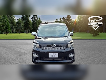 Used Toyota Voxy 2011 for sale - 75503626: Photo