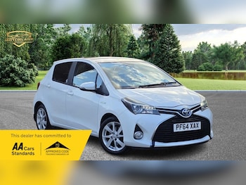 Used Toyota Yaris 2015 for sale - 79023454: Photo