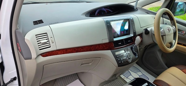 Used Toyota Estima 2010 for sale - 73691031: Photo 33