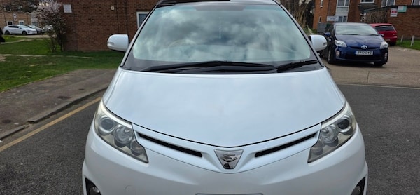 Used Toyota Estima 2010 for sale - 73691031: Photo 3