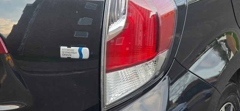 Used Toyota Yaris 2015 for sale - 77632304: Photo 15