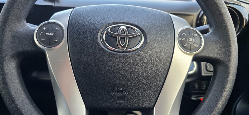 Used Toyota Yaris 2015 for sale - 77632304: Photo 29