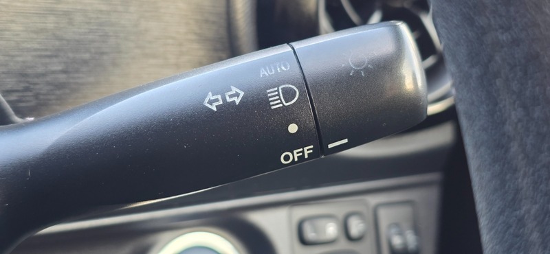 Used Toyota Yaris 2015 for sale - 77632304: Photo 31