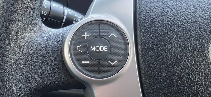 Used Toyota Yaris 2015 for sale - 77632304: Photo 32