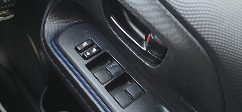 Used Toyota Yaris 2015 for sale - 77632304: Photo 45