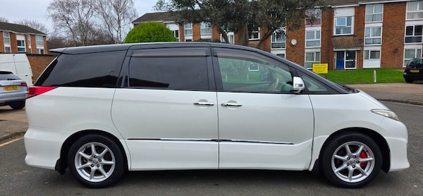 Used Toyota Estima 2011 for sale - 73691045: Photo 16