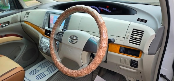 Used Toyota Estima 2011 for sale - 73691045: Photo 32
