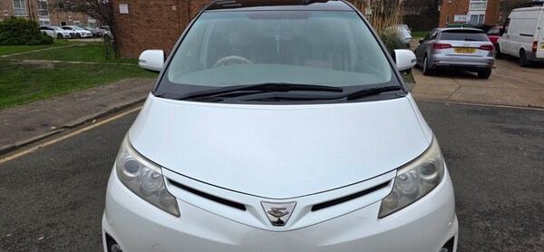 Used Toyota Estima 2011 for sale - 73691045: Photo 3