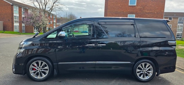 Used Toyota Vellfire 2011 for sale - 73691025: Photo 12