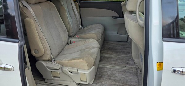 Used Toyota Estima 2010 for sale - 75716995: Photo 17