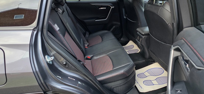 Used Toyota RAV4 2021 for sale - 76884576: Photo 18