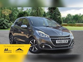 Used Peugeot 208 2018 for sale - 79058911: Photo