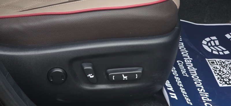 Used Toyota Prius 2012 for sale - 77622116: Photo 20