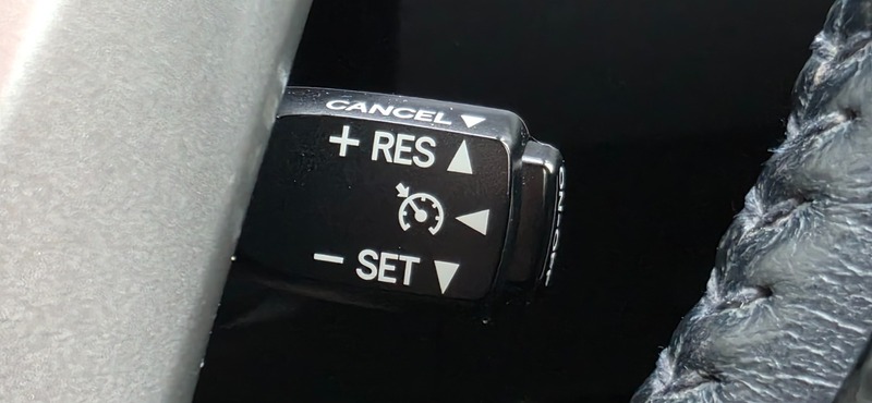 Used Toyota Prius 2012 for sale - 77622116: Photo 35