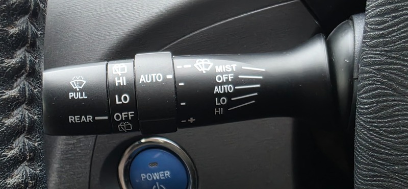 Used Toyota Prius 2012 for sale - 77622116: Photo 37