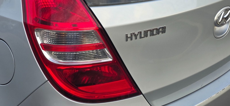 Used Hyundai i30 2010 for sale - 76250251: Photo 11