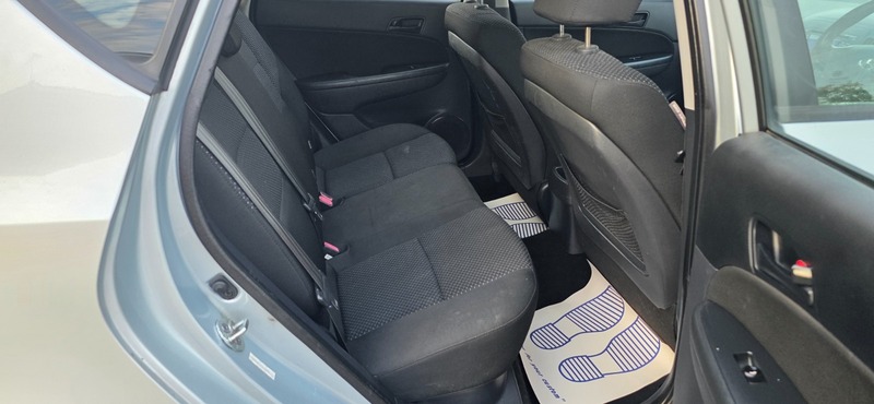 Used Hyundai i30 2010 for sale - 76250251: Photo 14