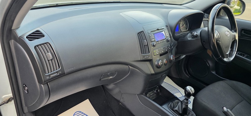 Used Hyundai i30 2010 for sale - 76250251: Photo 19