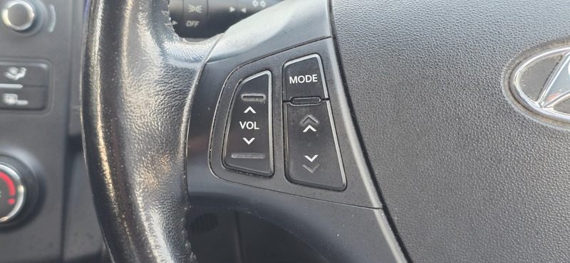 Used Hyundai i30 2010 for sale - 76250251: Photo 25