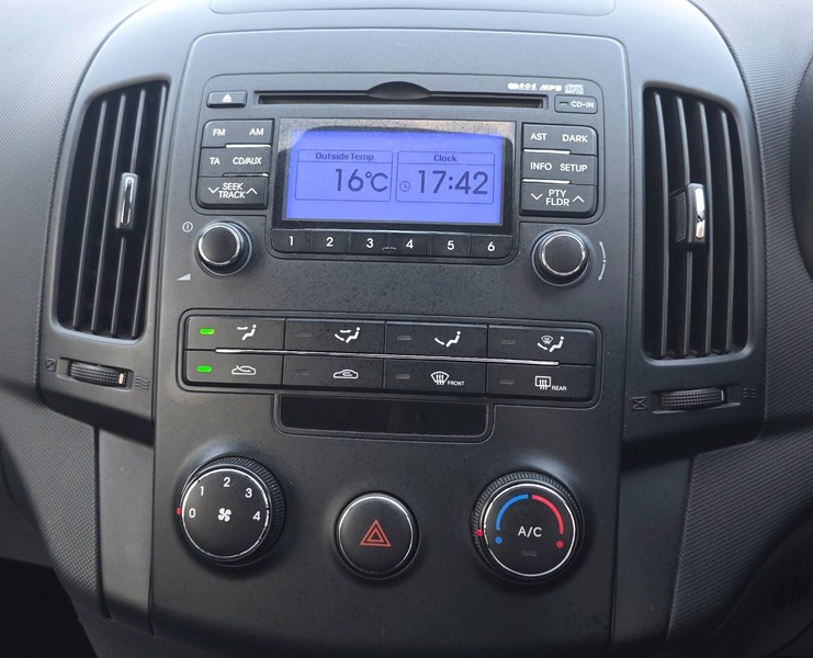 Used Hyundai i30 2010 for sale - 76250251: Photo 27