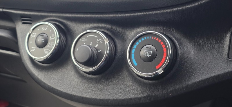 Used Toyota Yaris 2014 for sale - 76570746: Photo 36