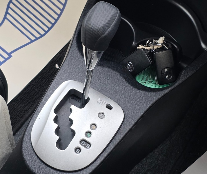 Used Toyota Yaris 2014 for sale - 76570746: Photo 37