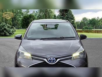 Used Toyota Yaris 2016 for sale - 79385616: Photo