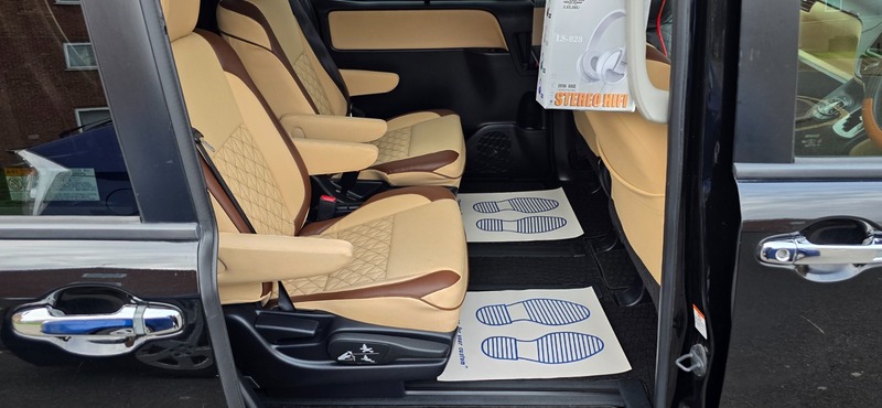 Used Toyota Noah 2014 for sale - 76570748: Photo 19