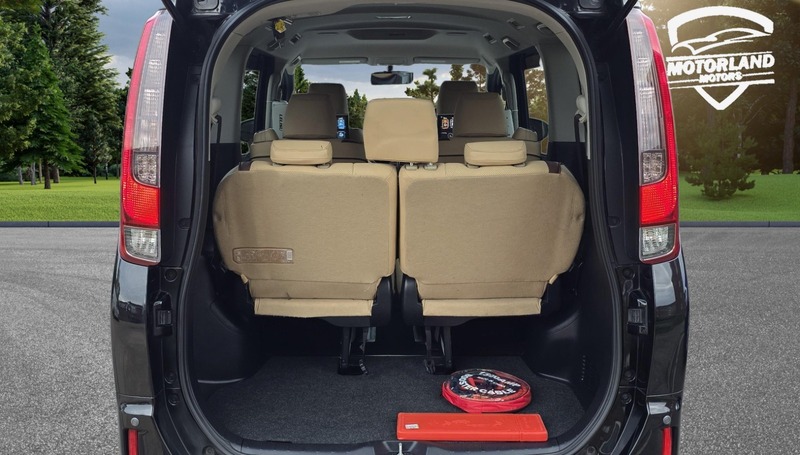 Used Toyota Noah 2014 for sale - 76570748: Photo 24