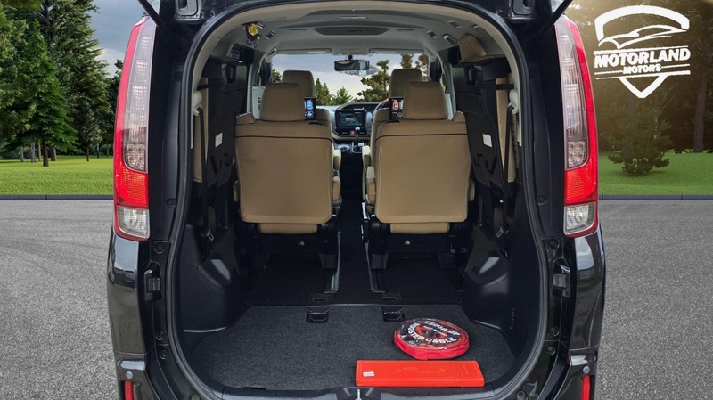 Used Toyota Noah 2014 for sale - 76570748: Photo 25